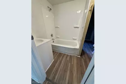 4892 Toledo Avenue, Lorain, OH 44055 - Photo 14