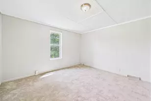 448 E Voris St, Akron, OH 44311 - Photo 8