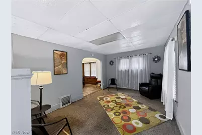 898 Haynes Street, Akron, OH 44307 - Photo 4