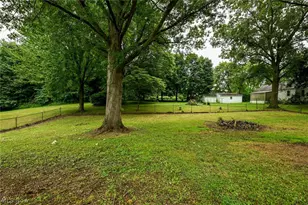 2933 S Hametown Rd, Norton, OH 44203 - Photo 16