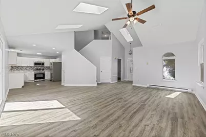 569 Hilltop Terrace, Tallmadge, OH 44278 - Photo 8
