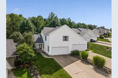569 Hilltop Terrace, Tallmadge, OH 44278 - Photo 2
