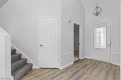 569 Hilltop Terrace, Tallmadge, OH 44278 - Photo 6