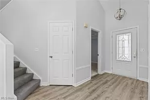 569 Hilltop Terrace, Tallmadge, OH 44278 - Photo 6