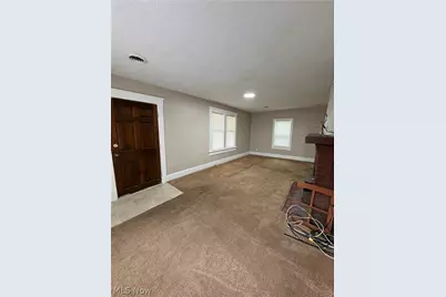 11 N 9th Street, Newark, OH 43055 - Photo 6