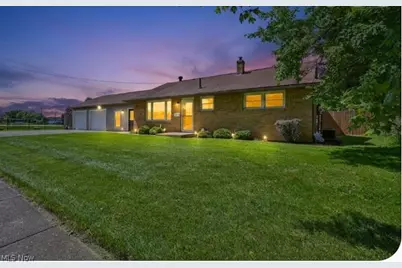 1211 Benskin Avenue SW, Canton, OH 44710 - Photo 2