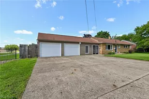 1211 Benskin Ave SW, Canton, OH 44710 - Photo 24
