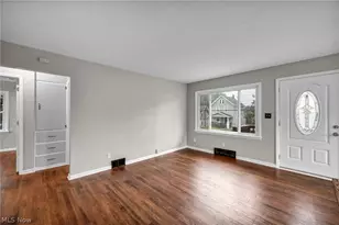 2121 9th St SW, Akron, OH 44314 - Photo 4