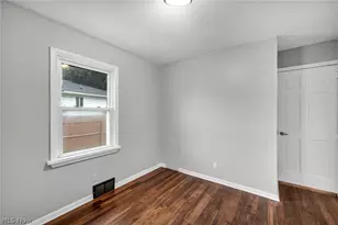 2121 9th St SW, Akron, OH 44314 - Photo 14