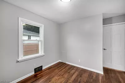 2121 9th Street SW, Akron, OH 44314 - Photo 14