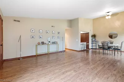 8982 Portage Pointe Drive #E, Streetsboro, OH 44241 - Photo 8