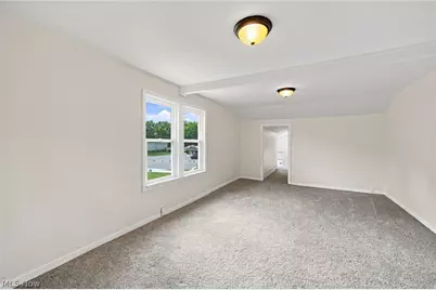 4651 E Lake Road, Sheffield Lake, OH 44054 - Photo 26