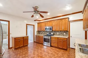 7311 Montgomery Ave, Loveland, OH 44104 - Photo 4