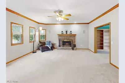 11065 Dunsby Avenue NW, Uniontown, OH 44685 - Photo 14