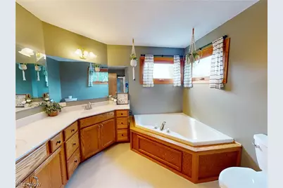 11065 Dunsby Avenue NW, Uniontown, OH 44685 - Photo 16