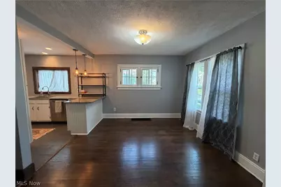 240 Roosevelt Avenue, Cuyahoga Falls, OH 44221 - Photo 8