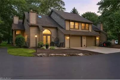 1293 Redtail Hawk Drive #4, Boardman, OH 44512 - Photo 2