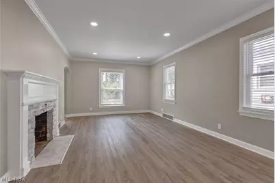 805 Greenwood Avenue, Akron, OH 44320 - Photo 8