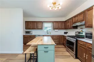 5841 Royal Dr, Willoughby, OH 44094 - Photo 10