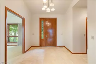 5234 Pinedrive Cir NW, Canton, OH 44718 - Photo 8