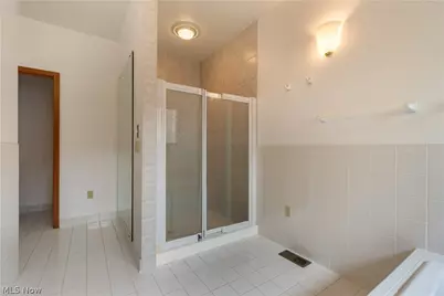 5234 Pinedrive Circle NW, Canton, OH 44718 - Photo 24