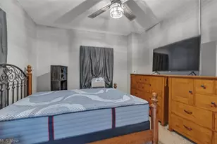 450 Lucy St, Akron, OH 44306 - Photo 12