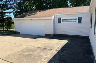313 Schneider St, North Canton, OH 44720 - Photo 32