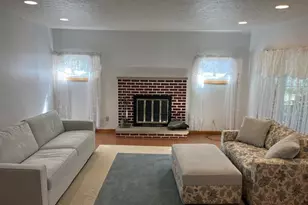 313 Schneider St, North Canton, OH 44720 - Photo 4