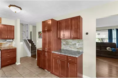 5892 Yorktown Lane, Austintown, OH 44515 - Photo 6