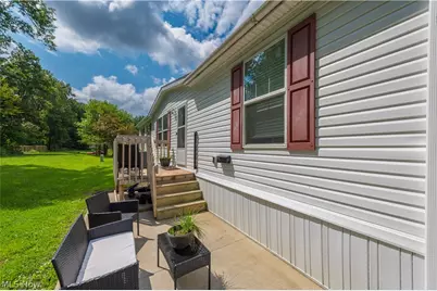 431 Westwoods, Amherst, OH 44001 - Photo 8