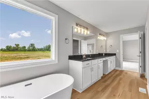 7706 Springfield Dr, Valley City, OH 44280 - Photo 28