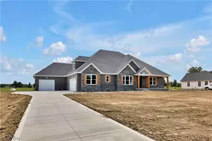 7706 Springfield Dr, Valley City, OH 44280 - Photo 2