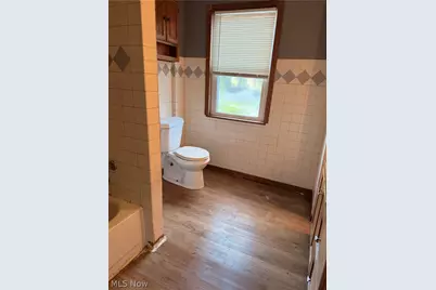 1611 10th Street SW, Canton, OH 44706 - Photo 16