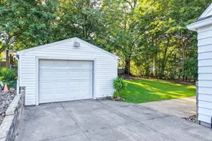 1195 Sawyer Ave, Akron, OH 44310 - Photo 28
