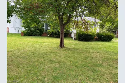 2786 Hazelton Court, Cincinnati, OH 45251 - Photo 2