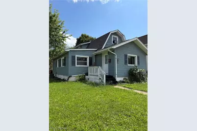 427 4th Street NW, New Philadelphia, OH 44663 - Photo 4