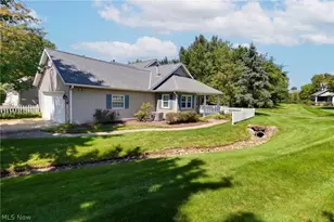 1310 Buckboard Ln, Grandview Heights, OH 44147 - Photo 2