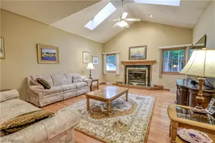 10370 Wilbert Dr, Kirtland, OH 44094 - Photo 14