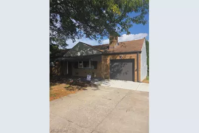 151 S Beverly Avenue, Austintown, OH 44515 - Photo 1
