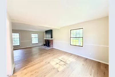 17610 Creekside Drive, Chagrin Falls, OH 44023 - Photo 4
