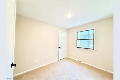 17610 Creekside Drive, Chagrin Falls, OH 44023 - Photo 14