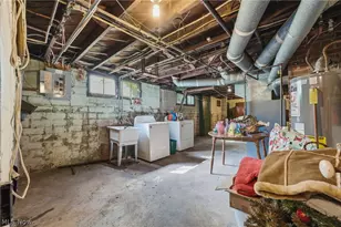890 Hamlin St, Akron, OH 44320 - Photo 42