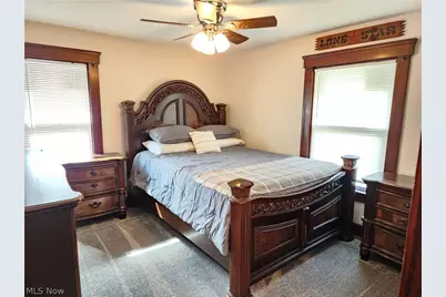 516 Bond Street, Elyria, OH 44035 - Photo 10