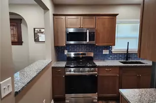 516 Bond St, Elyria, OH 44035 - Photo 10