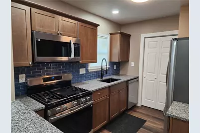 516 Bond Street, Elyria, OH 44035 - Photo 8