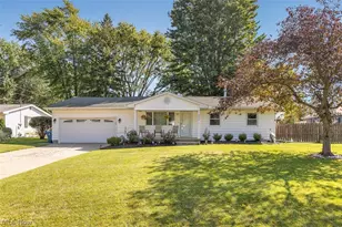 5847 Clement Dr, Lorain, OH 44053 - Photo 2