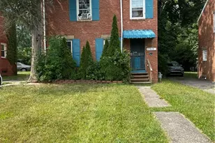 17519 Throckley Ave, Loveland, OH 44128 - Photo 2
