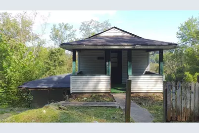 854 Spencer Avenue, Steubenville, OH 43952 - Photo 1