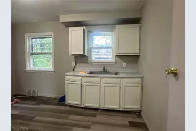 16015 S Lotus Drive, Loveland, OH 44128 - Photo 14