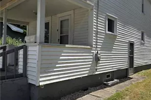 496 Rothrock Ave, Akron, OH 44314 - Photo 2